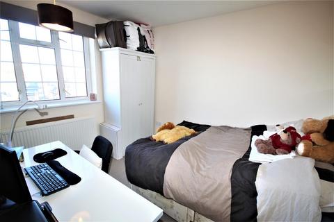 2 bedroom maisonette for sale, Chatsworth Parade, Petts Wood