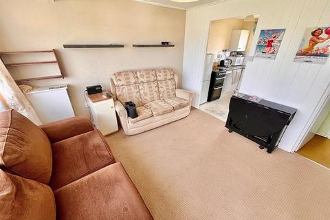 2 bedroom chalet for sale, Sundowner, Newport Road, Hemsby