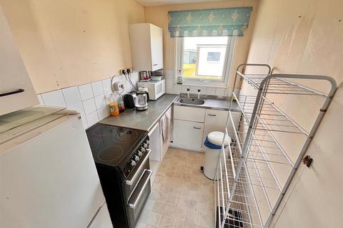 2 bedroom chalet for sale, Sundowner, Newport Road, Hemsby