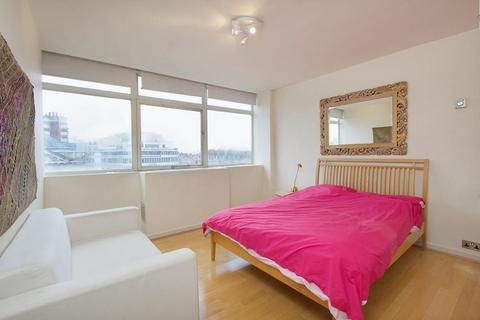 2 bedroom flat to rent, Holbein Place, Chelsea SW1W