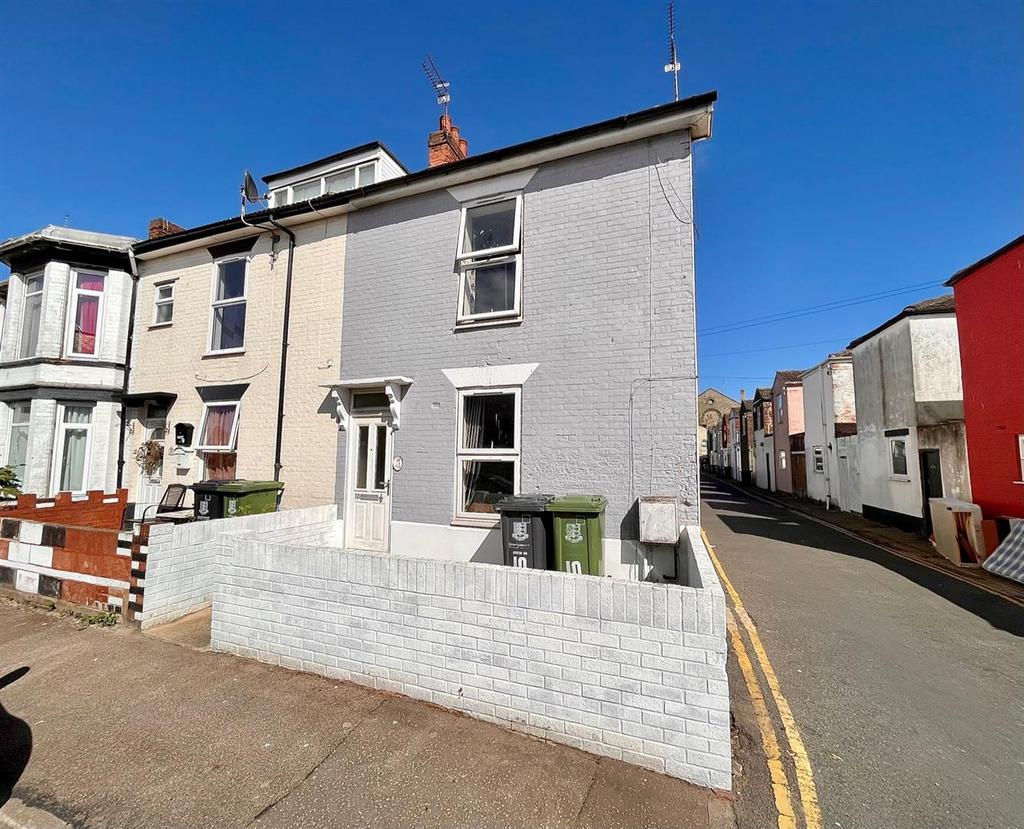 Russell Road, Great Yarmouth 3 bed end of terrace house for sale £135,000