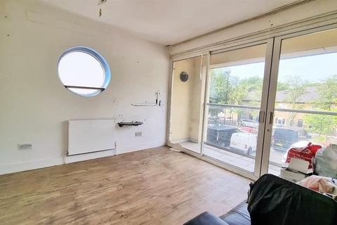 3 bedroom end of terrace house for sale, Clocktower Mews, Hanwell, London, W7 3SY