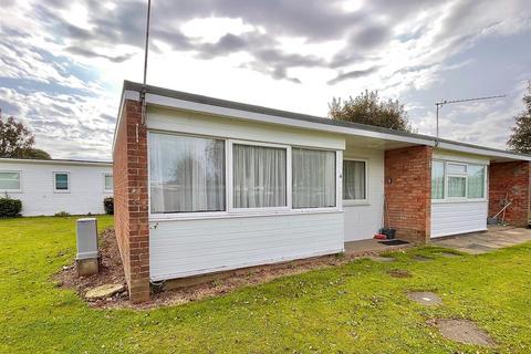 2 bedroom chalet for sale, Sundowner, Newport Road, Hemsby