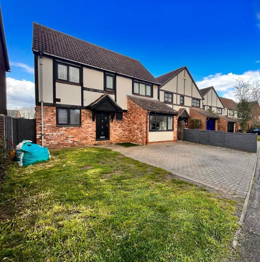 Byards Green, Potton SG19 5 bed detached house for sale £499,950