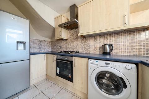 61 Woodside View, Leeds, LS4 2QS