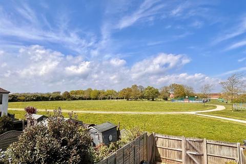 2 bedroom terraced house for sale, Beeleigh Way, Great Yarmouth