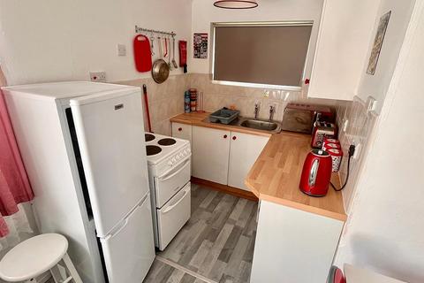 2 bedroom chalet for sale, Florida Holiday Park, Hemsby