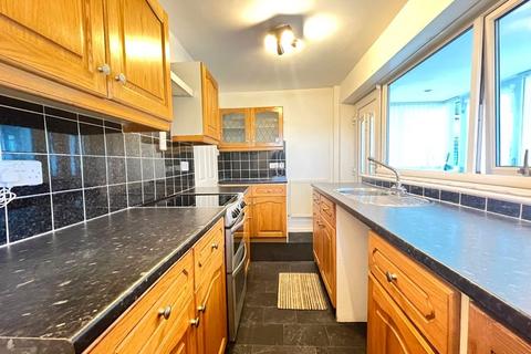 2 bedroom bungalow to rent, Hill View, Blackburn. Lancs. BB1 8RA