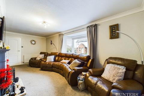 2 bedroom detached bungalow for sale, Coverdale Drive, Scarborough