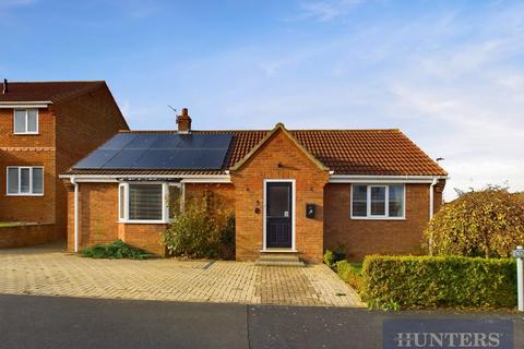 2 bedroom detached bungalow for sale, Coverdale Drive, Scarborough