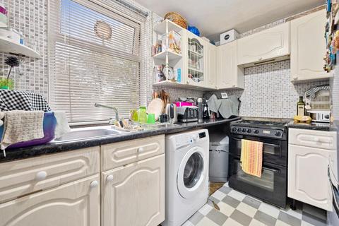 4 bedroom terraced house for sale, Rectory Road, London, N16