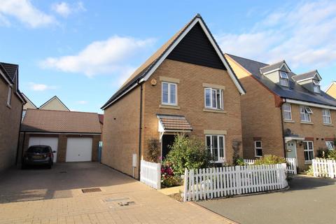 7 Arnold Rise, Biggleswade, SG18 8UF
