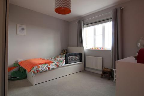 7 Arnold Rise, Biggleswade, SG18 8UF