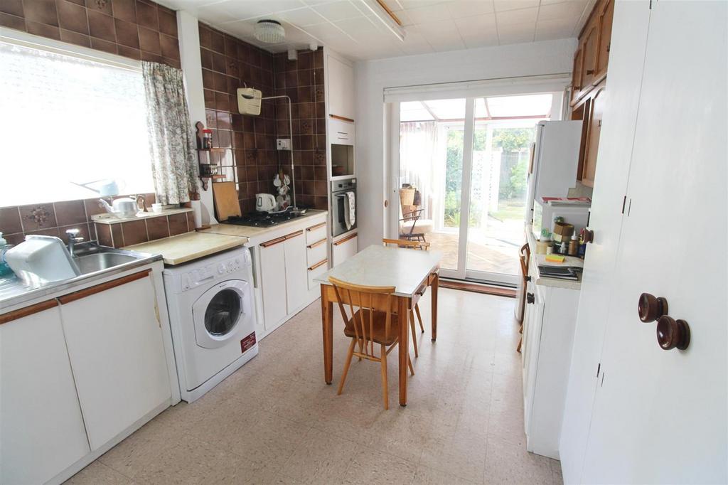 Gorleston on Sea 2 bed detached bungalow for sale £210,000