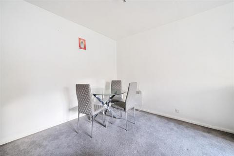 2 bedroom apartment for sale, Claremont Road, Surbiton