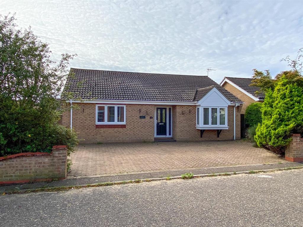 Whimbrel Drive, Bradwell 2 Bed Detached Bungalow For Sale - £335,000