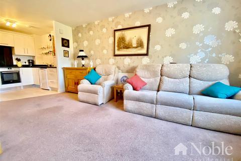 2 bedroom flat for sale, Ongar Road, Brentwood