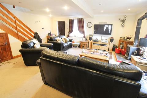 4 bedroom semi-detached house for sale, Bradwell