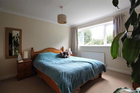 8 Downside Gardens, Potton, Sandy, SG19 2RE