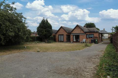 3 bedroom detached bungalow for sale, Sapley Road, Huntingdon PE29