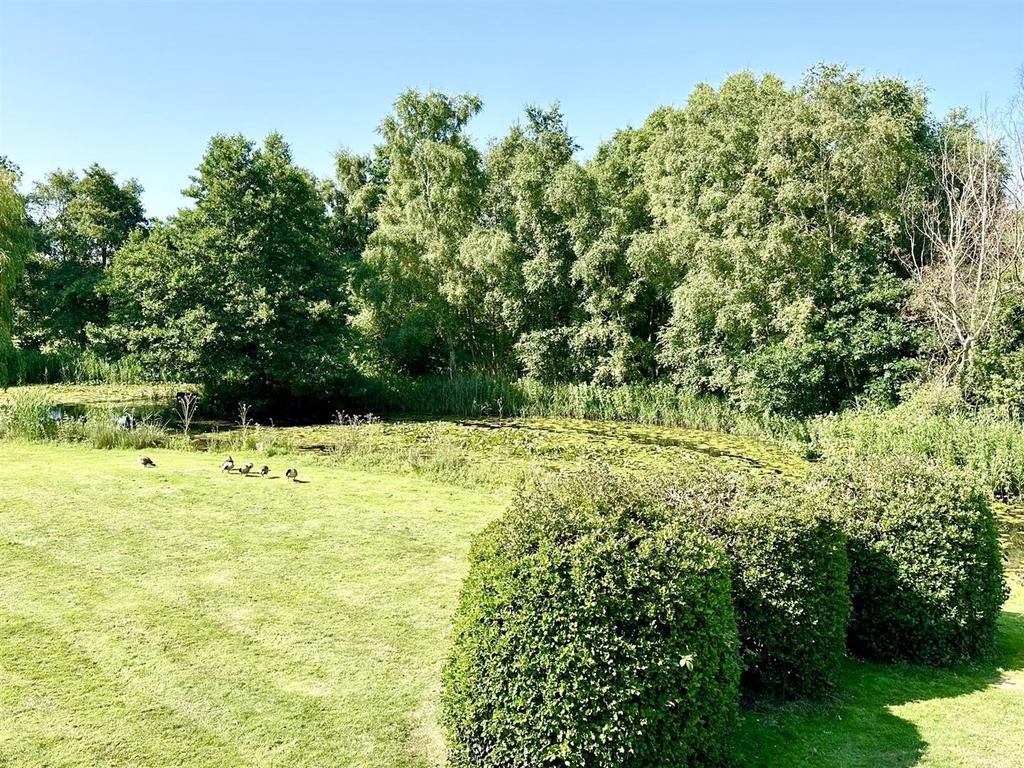 East Ruston NR12 2 bed terraced house for sale £210,000