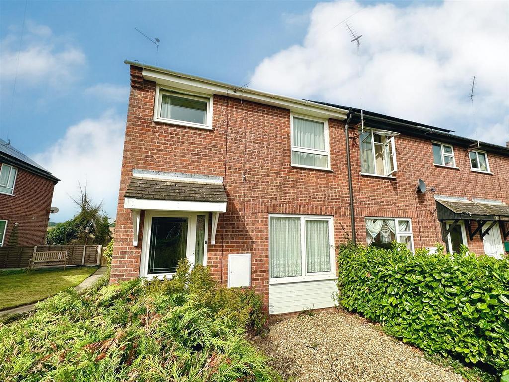 Stalham NR12 3 bed end of terrace house for sale £190,000