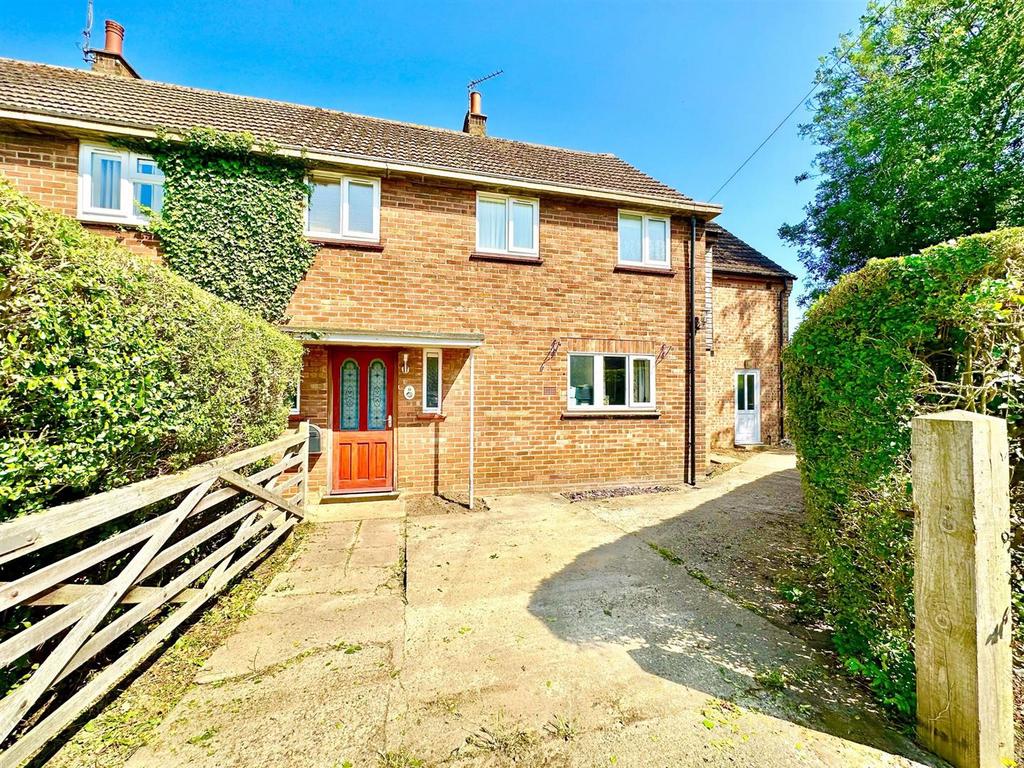 Sea Palling NR12 4 bed semidetached house for sale £300,000