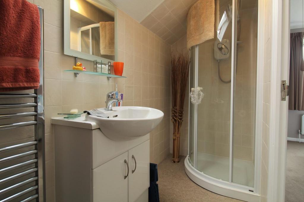 En Suite Shower Room