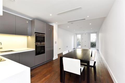2 bedroom flat to rent, Ravensbourne Apartments, 5 Central Avenue, Riverside SW6