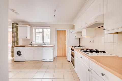 6 bedroom house to rent - Kent Avenue, Canterbury