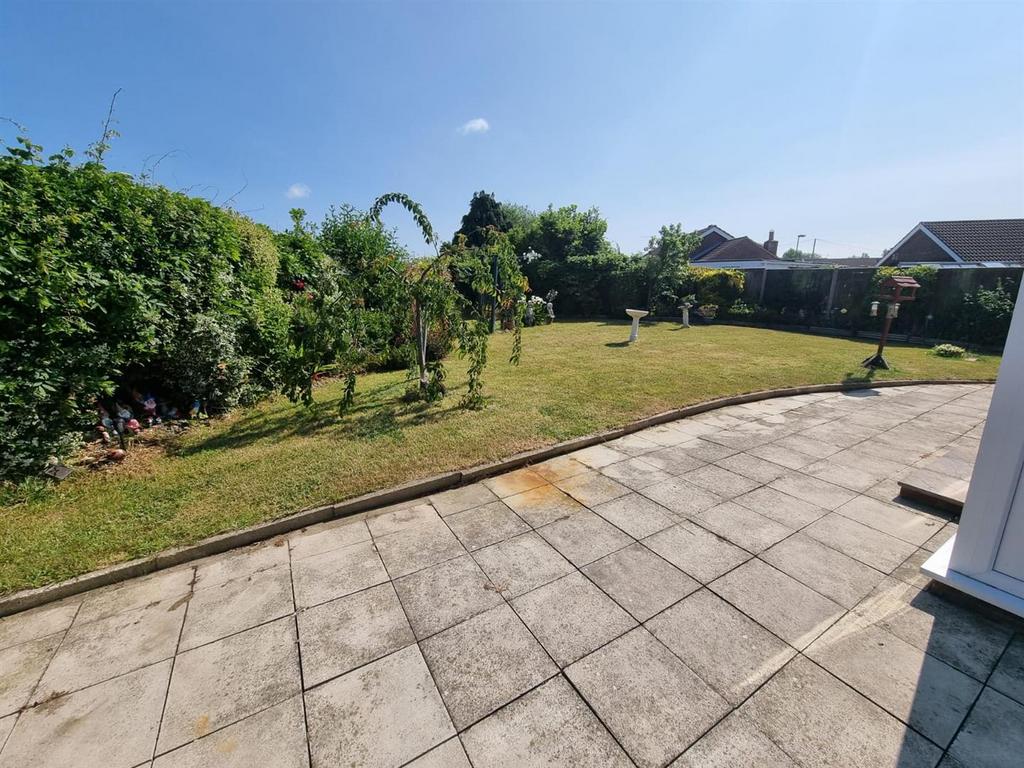 Noel Close, HoptononSea 3 bed detached bungalow for sale £320,000