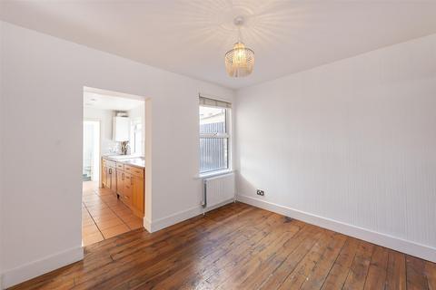 3 bedroom terraced house for sale, Camp View Road, St Albans