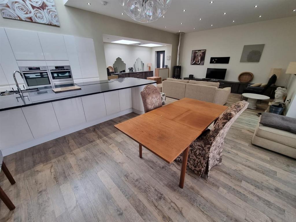 Busseys Loke, Bradwell 3 bed detached bungalow for sale £365,000