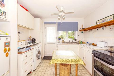 2 bedroom terraced house for sale, Twyford Crescent, St. Leonards-On-Sea