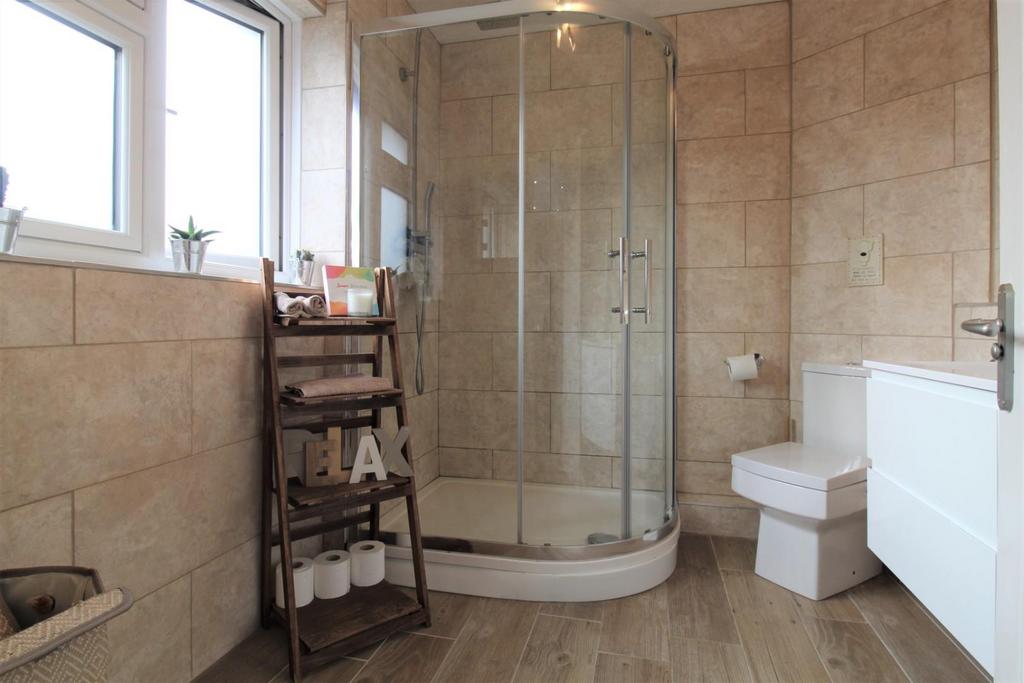 En Suite Shower Room