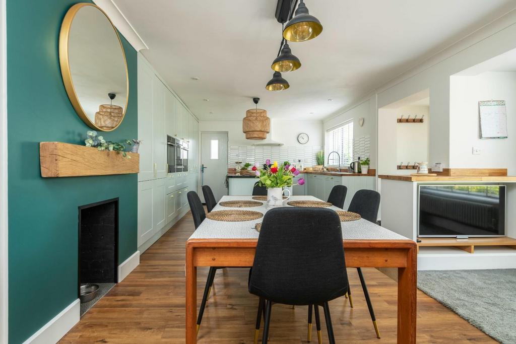 Latcham Dowling 32 Layton Crescent Brampton MATTHE