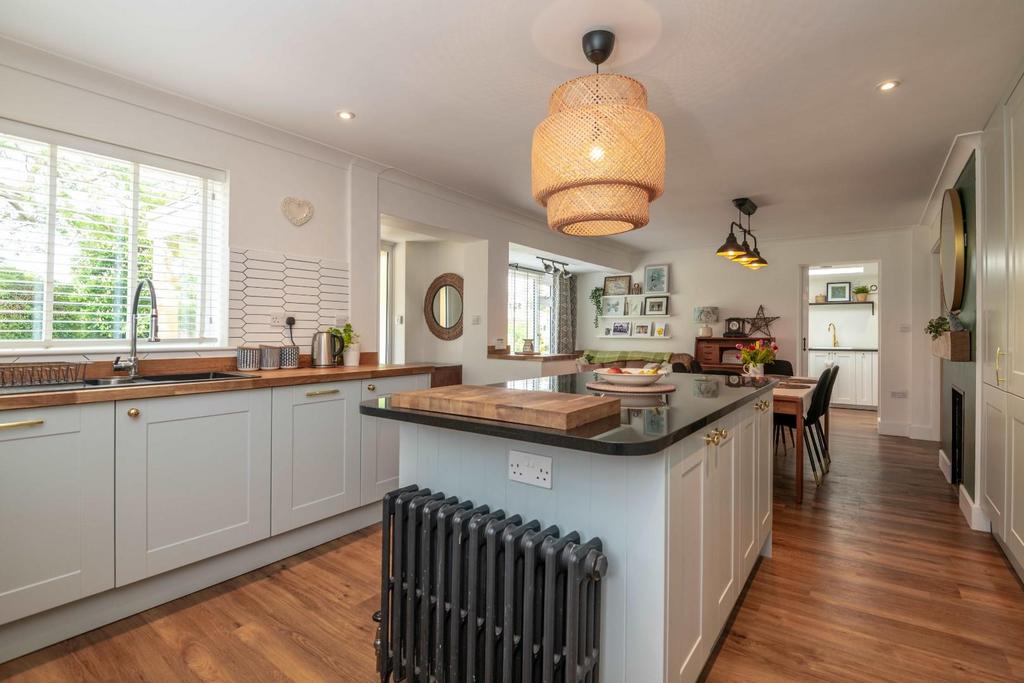 Latcham Dowling 32 Layton Crescent Brampton MATTHE