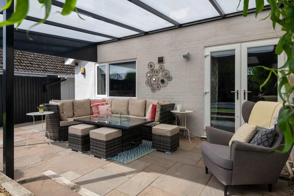 Latcham Dowling 32 Layton Crescent Brampton MATTHE