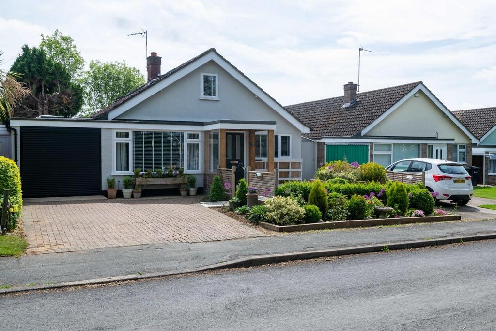 Latcham Dowling 32 Layton Crescent Brampton MATTHE