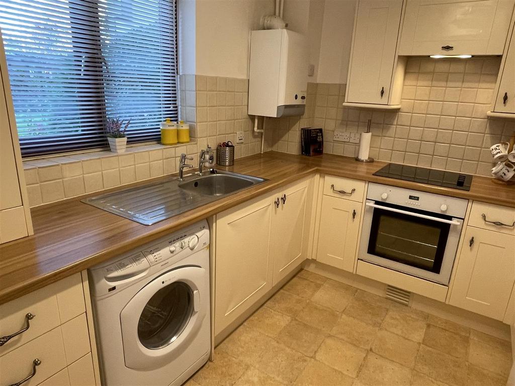Kitchen.JPG