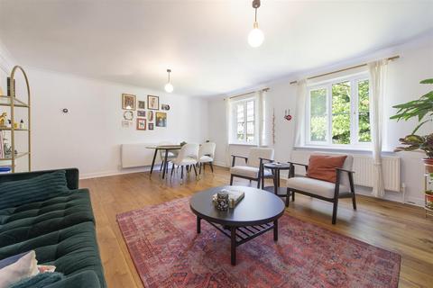 2 bedroom flat to rent, goddard place
