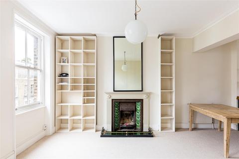 2 bedroom flat to rent, Falkland Road