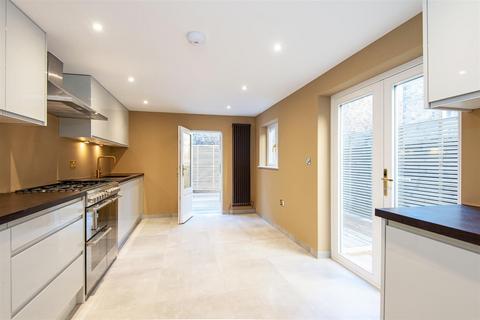 14 Agincourt Road, London, NW3 2PD