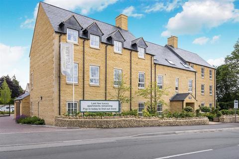 2 bedroom apartment for sale, Willoughby Place, Station Road, Bourton-on-the-Water, Cheltenham, Gloucestershire, GL54 2FF