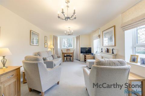 2 bedroom apartment for sale, Willoughby Place, Station Road, Bourton-on-the-Water, Cheltenham, Gloucestershire, GL54 2FF