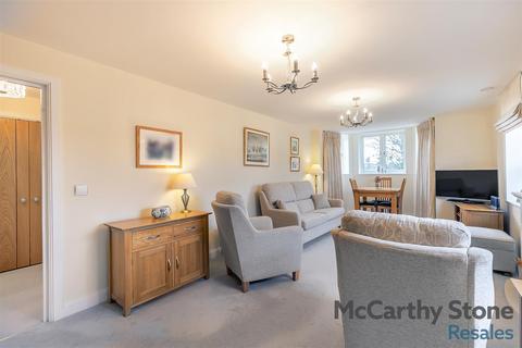 2 bedroom apartment for sale, Willoughby Place, Station Road, Bourton-on-the-Water, Cheltenham, Gloucestershire, GL54 2FF
