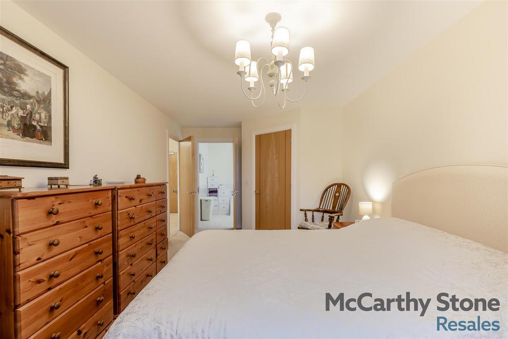 8669042-interior32.jpg