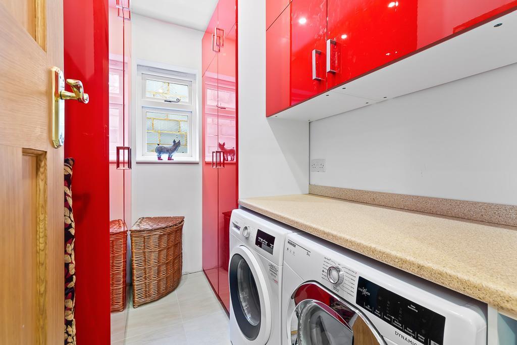 16 Kings Avenue -10.jpg