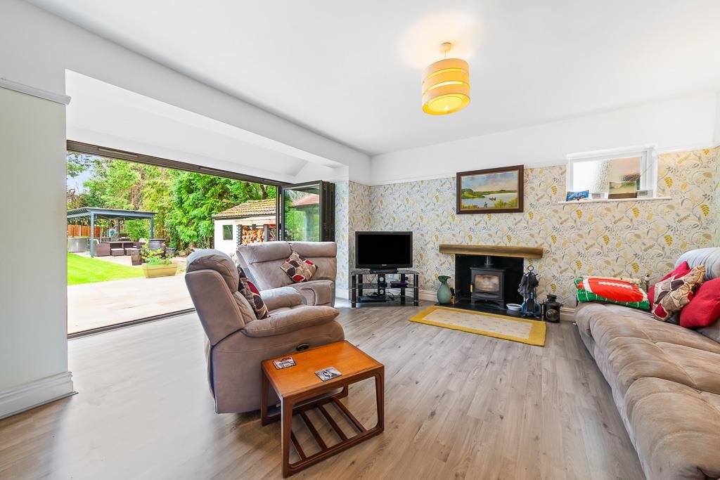 16 Kings Avenue -2.jpg
