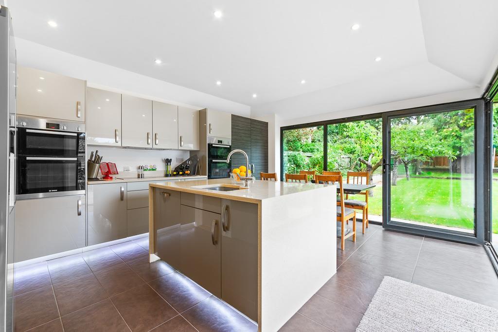 16 Kings Avenue -7.jpg
